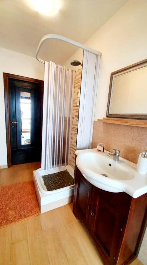 Apartmán La Casa Di Loryanne Avezzano Exteriér fotografie